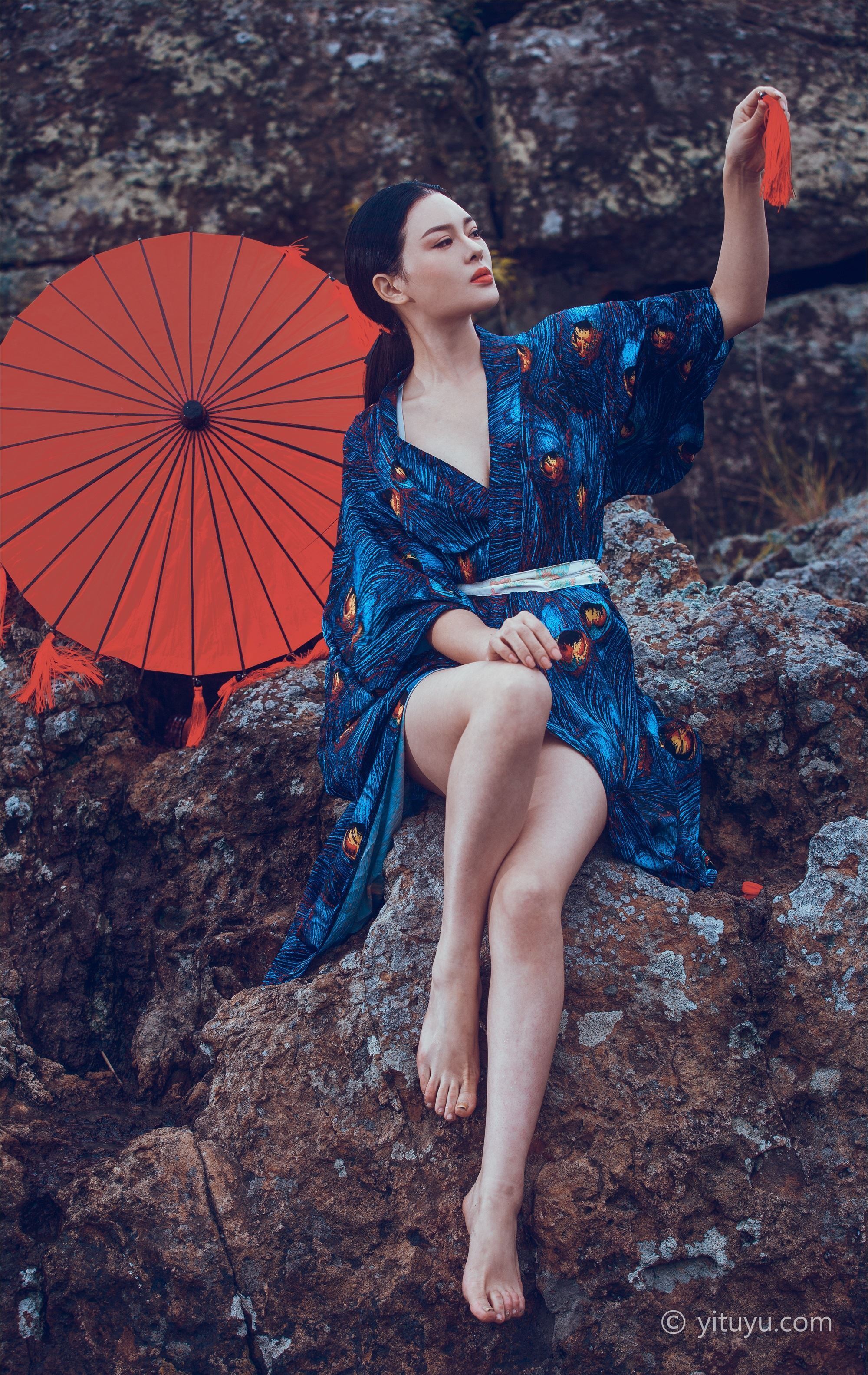 YITUYU艺图语  2021.06.25 一念成思 陽兒